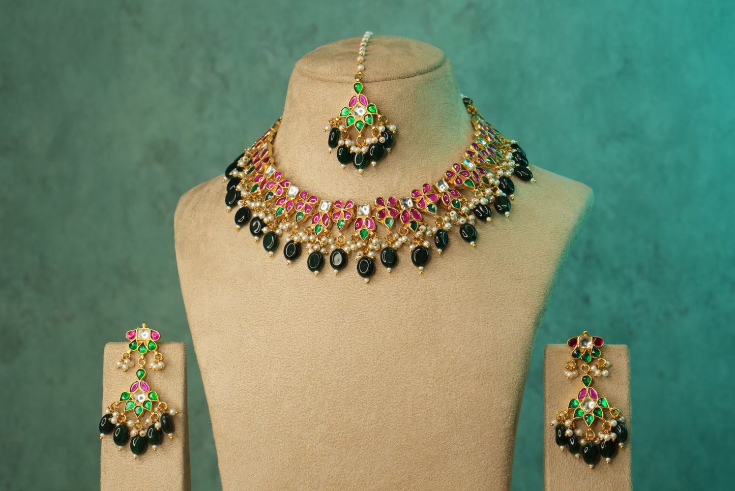 Kundan Necklace Set with Maangtika (4-8935)(A)