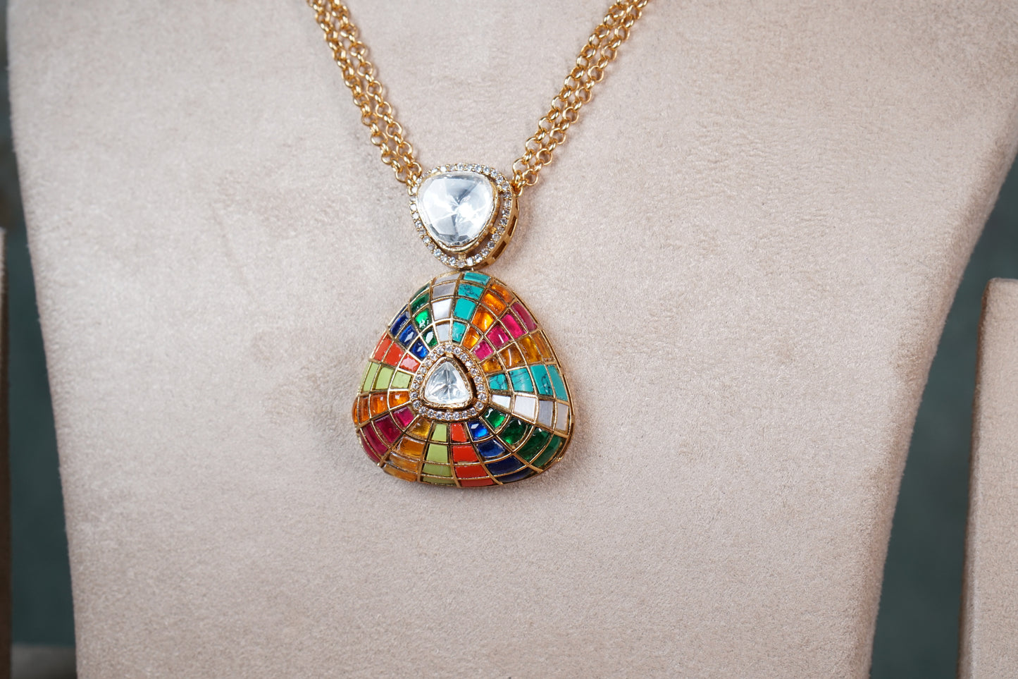 Kundan Navratan pendant Set (4-8410) (EX)