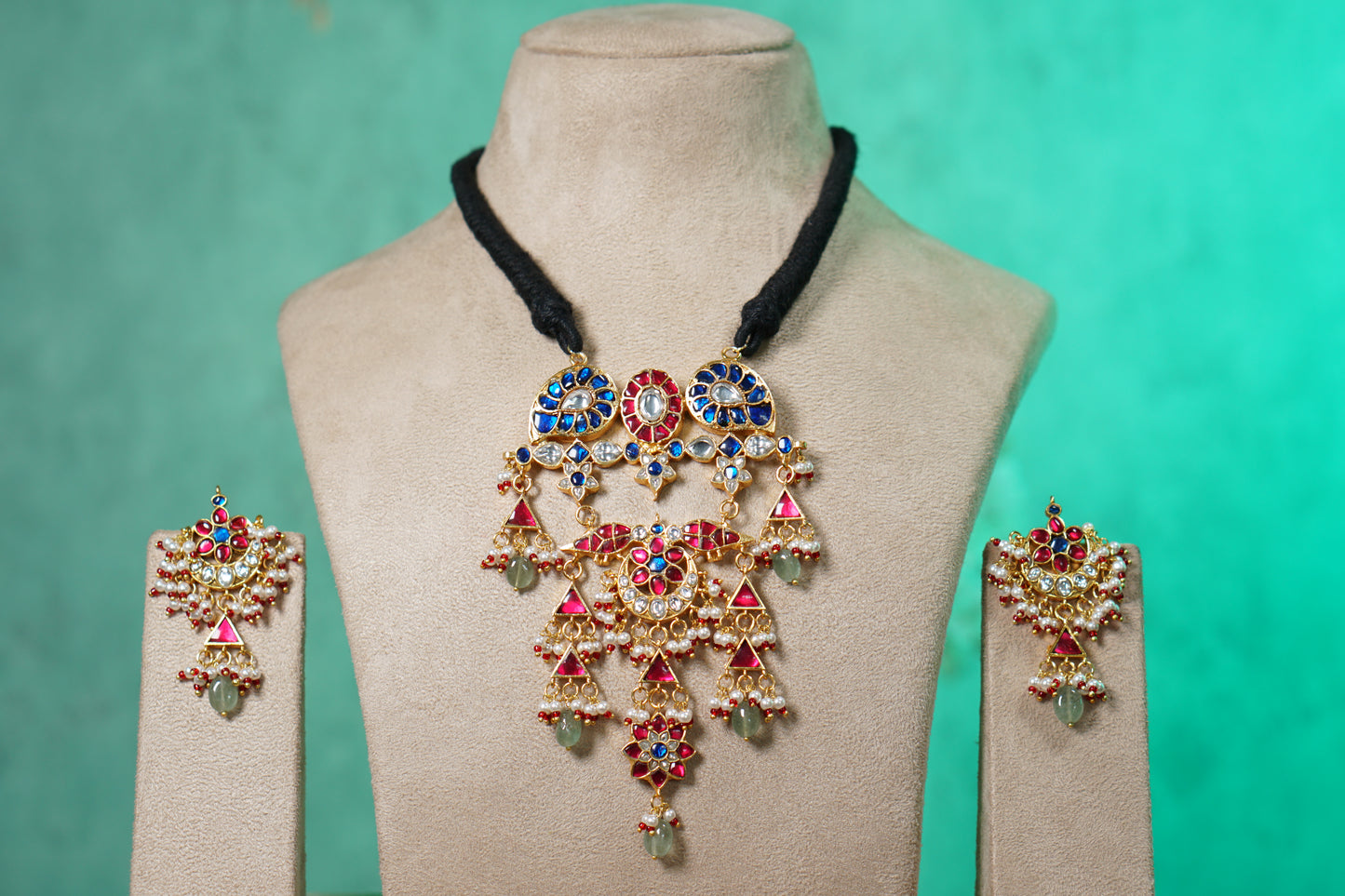 Kundan pendant necklace set (4-9561)(R)
