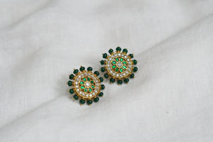 Small Kundan studs (1-3078)