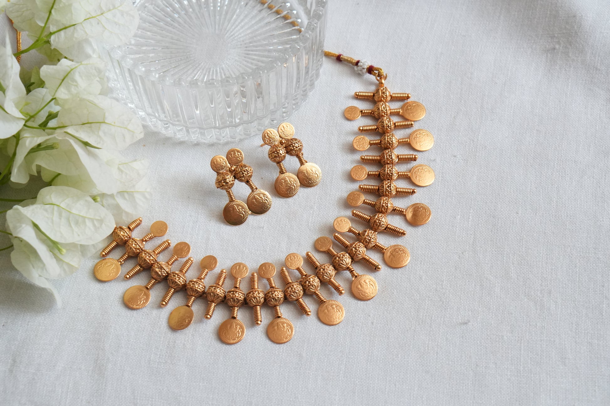 Antique Golden Necklace Set (4-8944)(Ak) - JEWELSTYLE