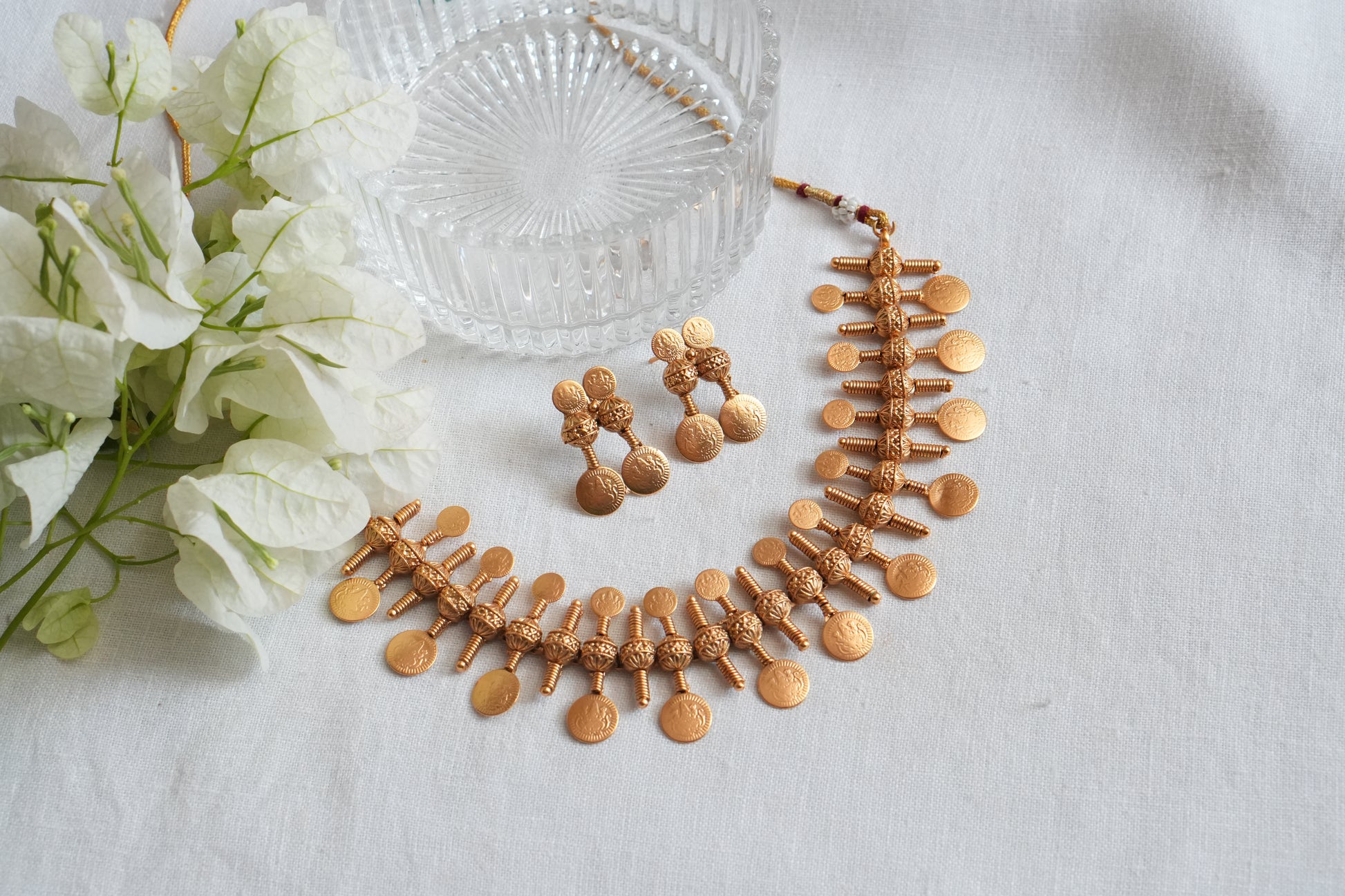 Antique Golden Necklace Set (4-8944)(Ak) - JEWELSTYLE