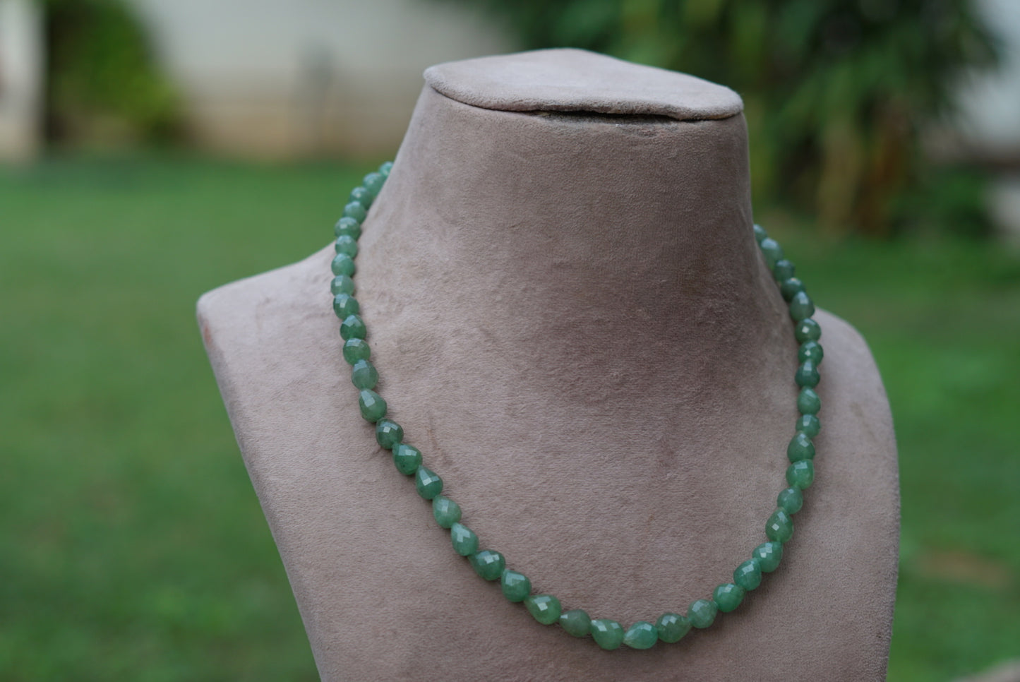 Beads necklace (4-6357)(F)