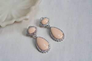 Peach stone AD earrings (1-4580)(EX)