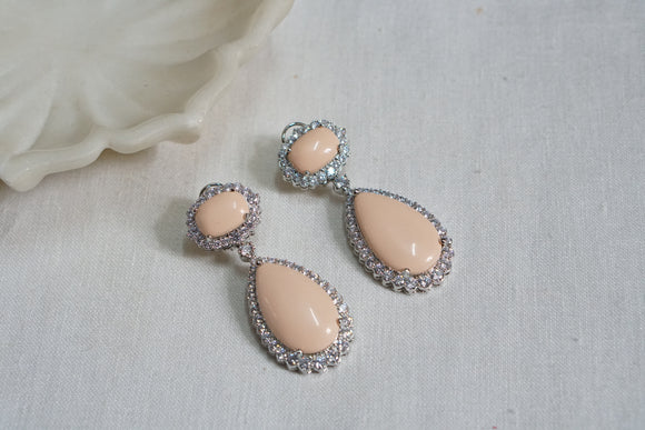 Peach stone AD earrings (1-4580)(EX)