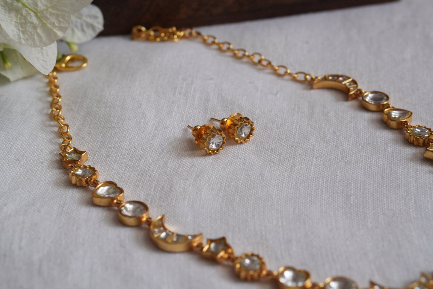 Kundan Necklace Set (4-8960)(R)