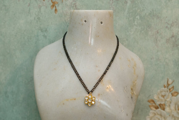Black beads pendant Necklace (4-5653)(R)