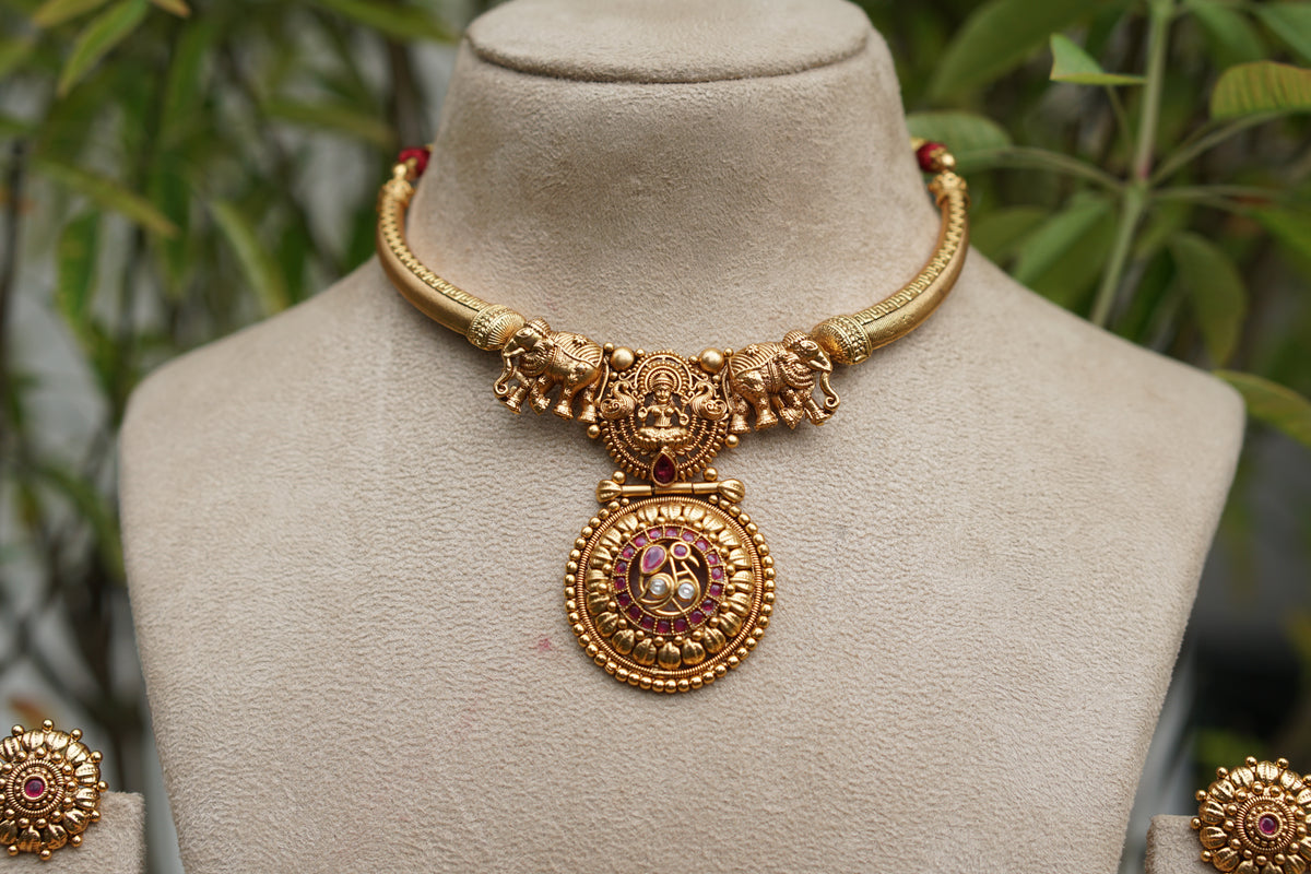 Antique Necklace Set (4-9581)(AK)