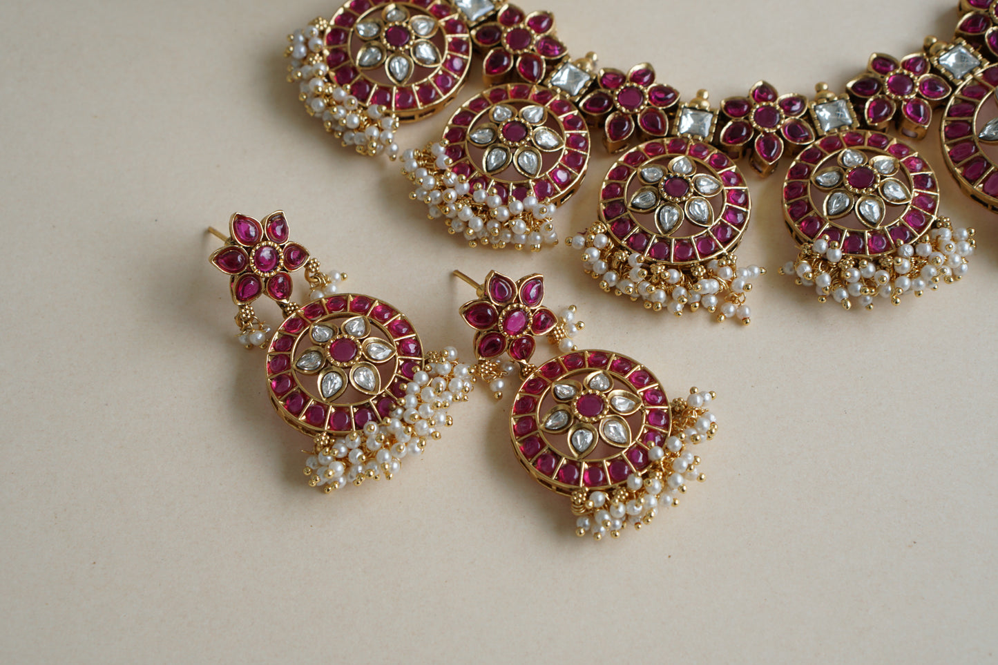 Antique Kundan Necklace Set with maangtika (4-8439)(Ex)