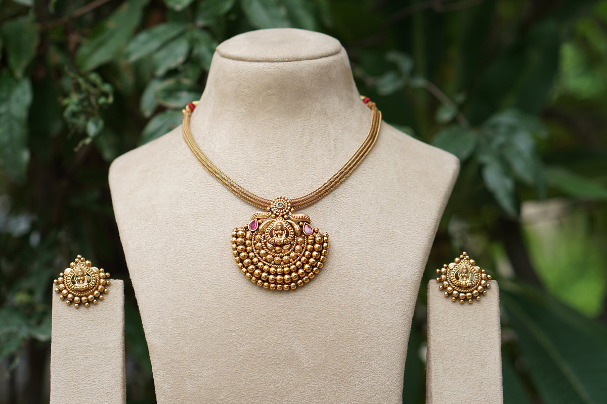 Antique Necklace Set (4-9584)(AK)