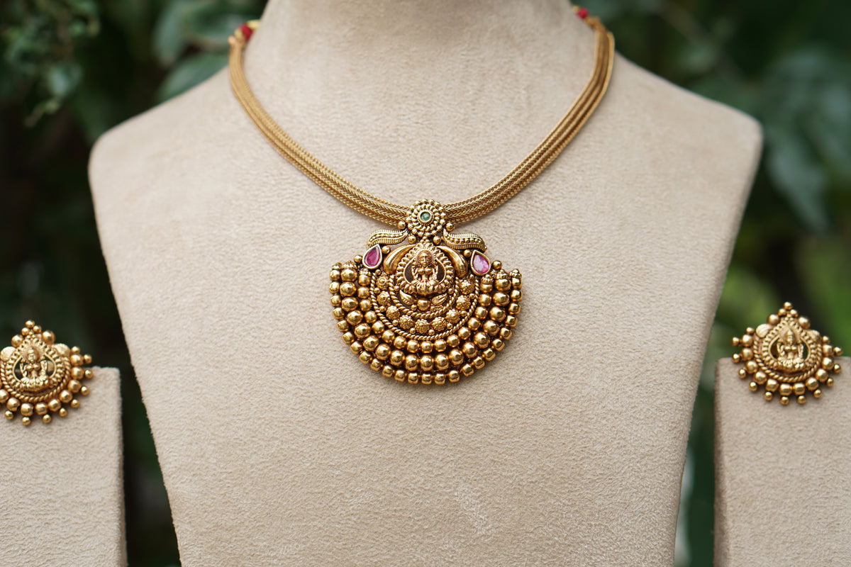 Antique Necklace Set (4-9584)(AK)
