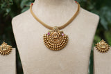 Antique Necklace Set (4-9584)(AK)