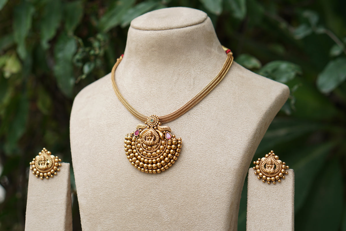 Antique Necklace Set (4-9584)(AK)