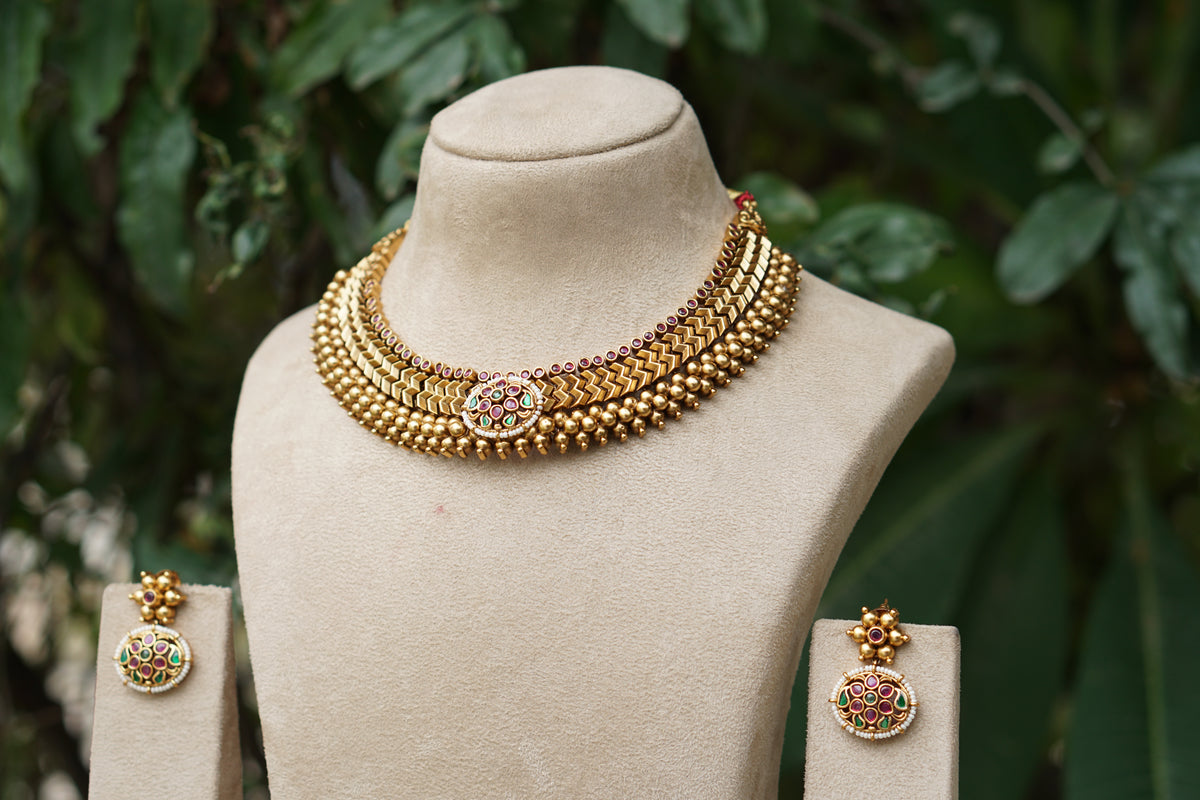 Antique Necklace Set (4-9592)(AK)