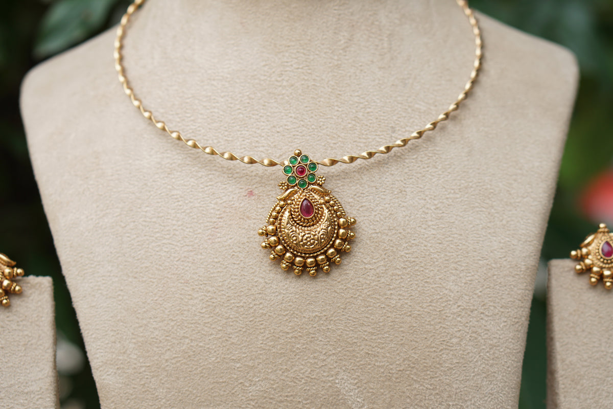 Antique Necklace Set (4-9590)(AK)