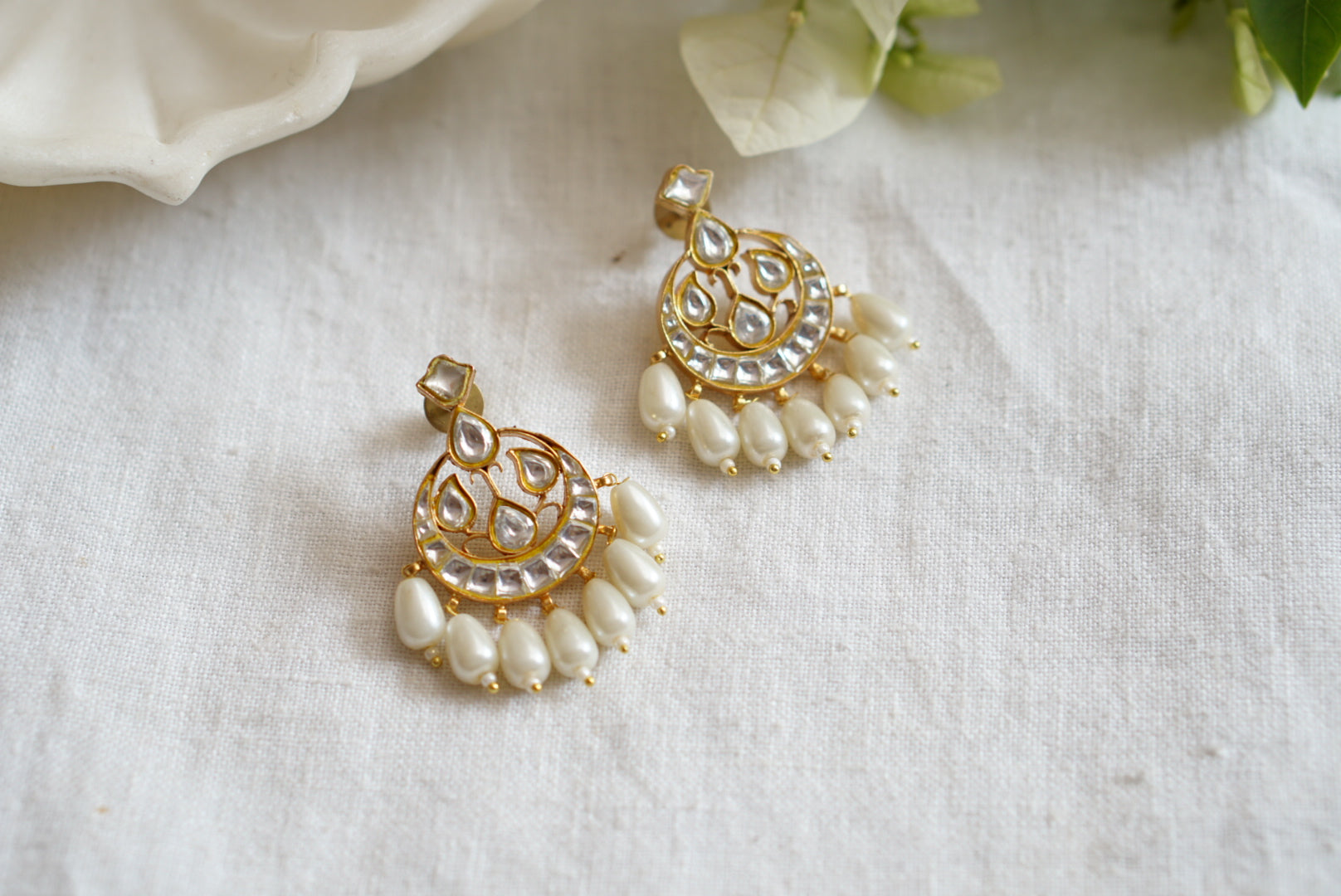 White kundan earrings (1-4046) (R)(preorder) - JEWELSTYLE