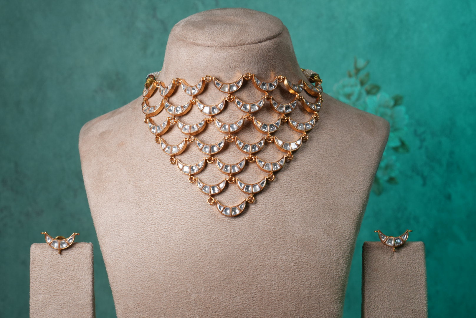 White chand Kundan choker set (4-8968)(R) (Preorder) - JEWELSTYLE