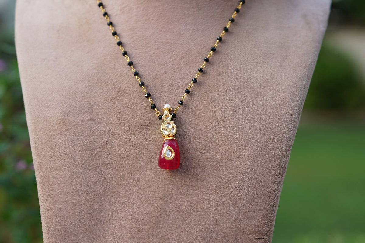 Red Black  Beads pendant chain(4-9609)N)