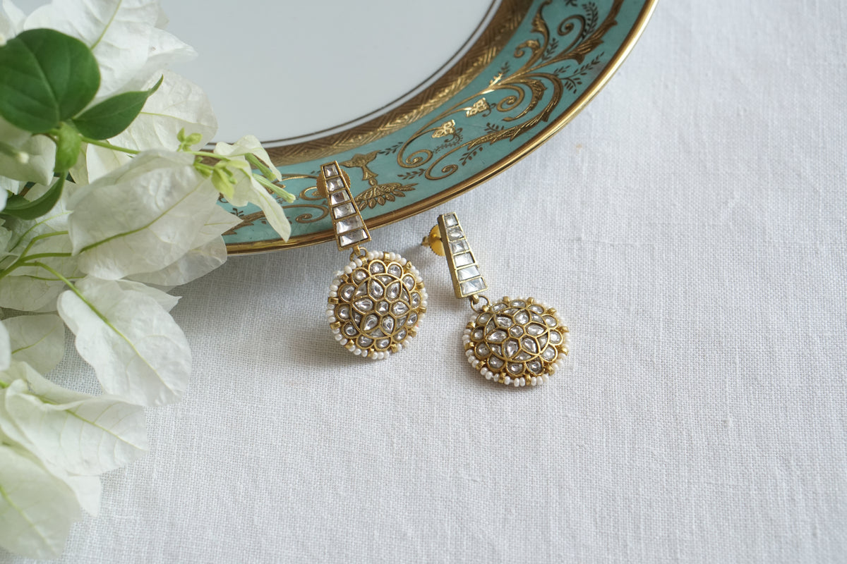 White Kundan earring (1-5547)(A)