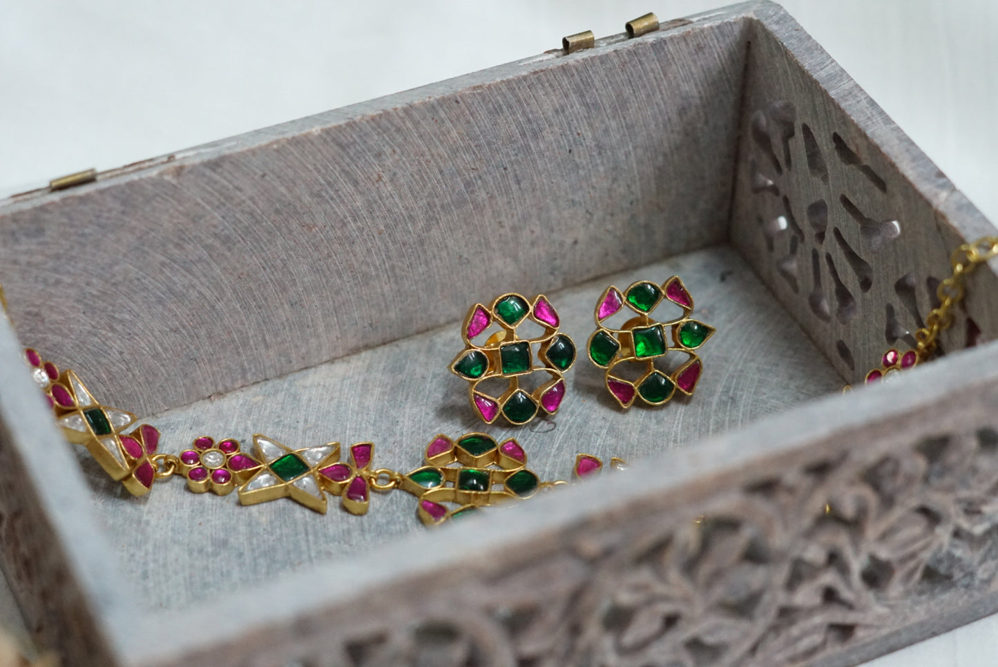 kundan choker set (4-7084)(R) - JEWELSTYLE