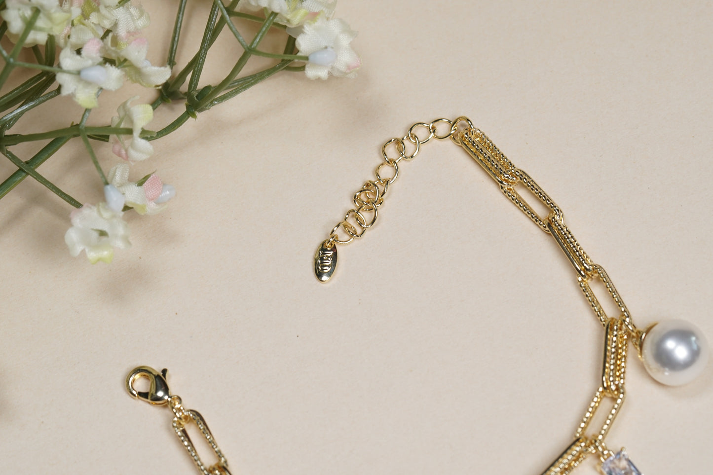 AD Stone Tennis Bracelet (3-467)(EX)