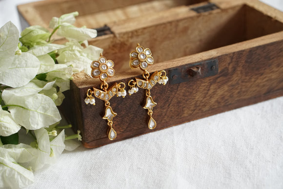 White Kundan Earrings (1-4640)(R)