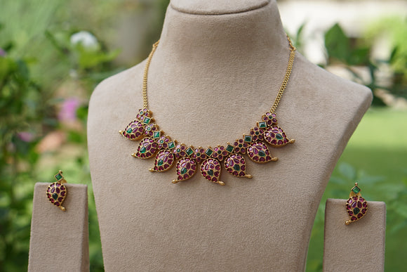 Antique Pink & Green necklace set (4-8501)(AK)