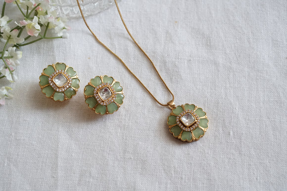 Mint & White Polki Pendant (4-8510)(B)
