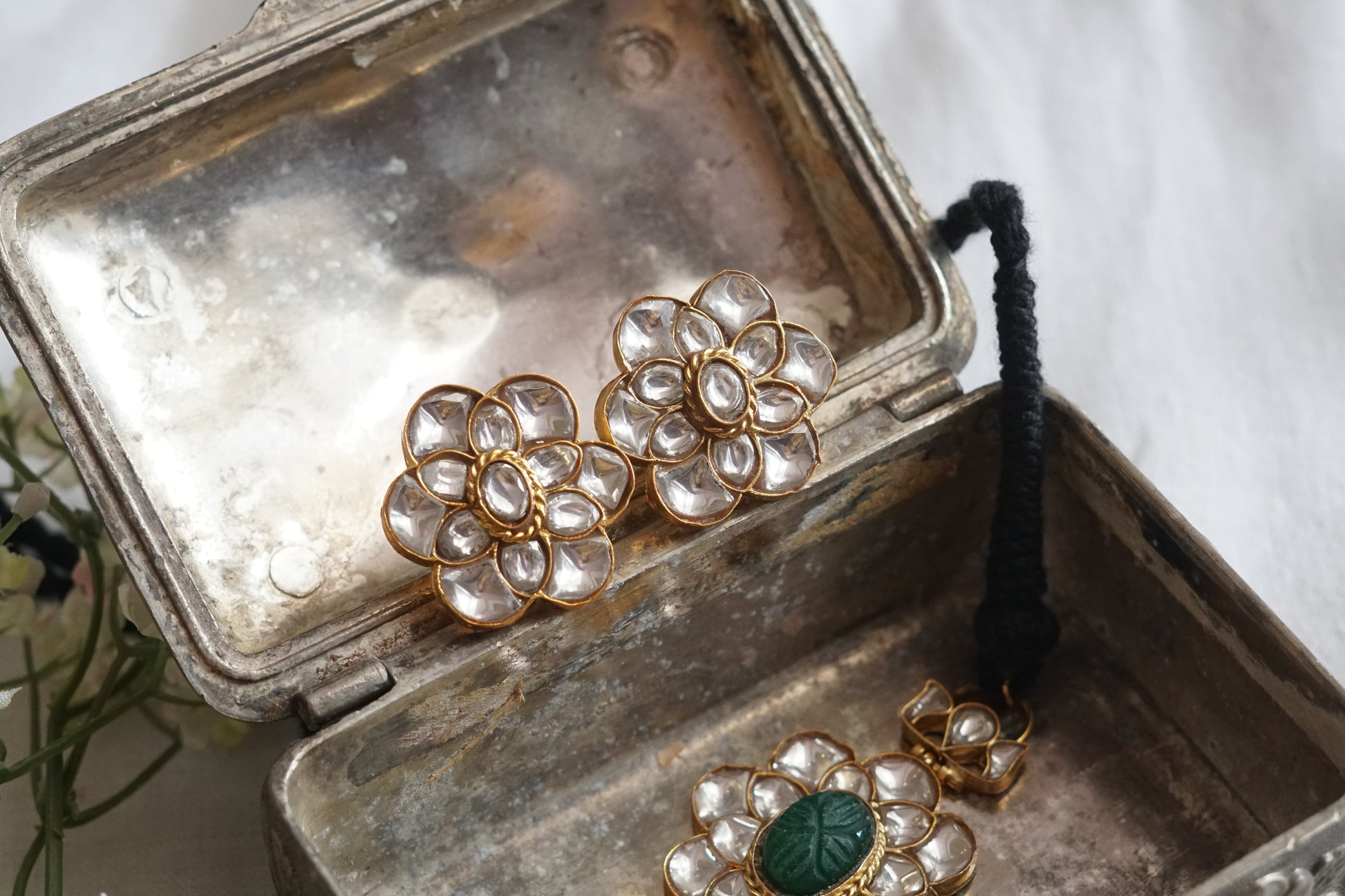 Kundan Choker Set (4-9103)(R) - JEWELSTYLE