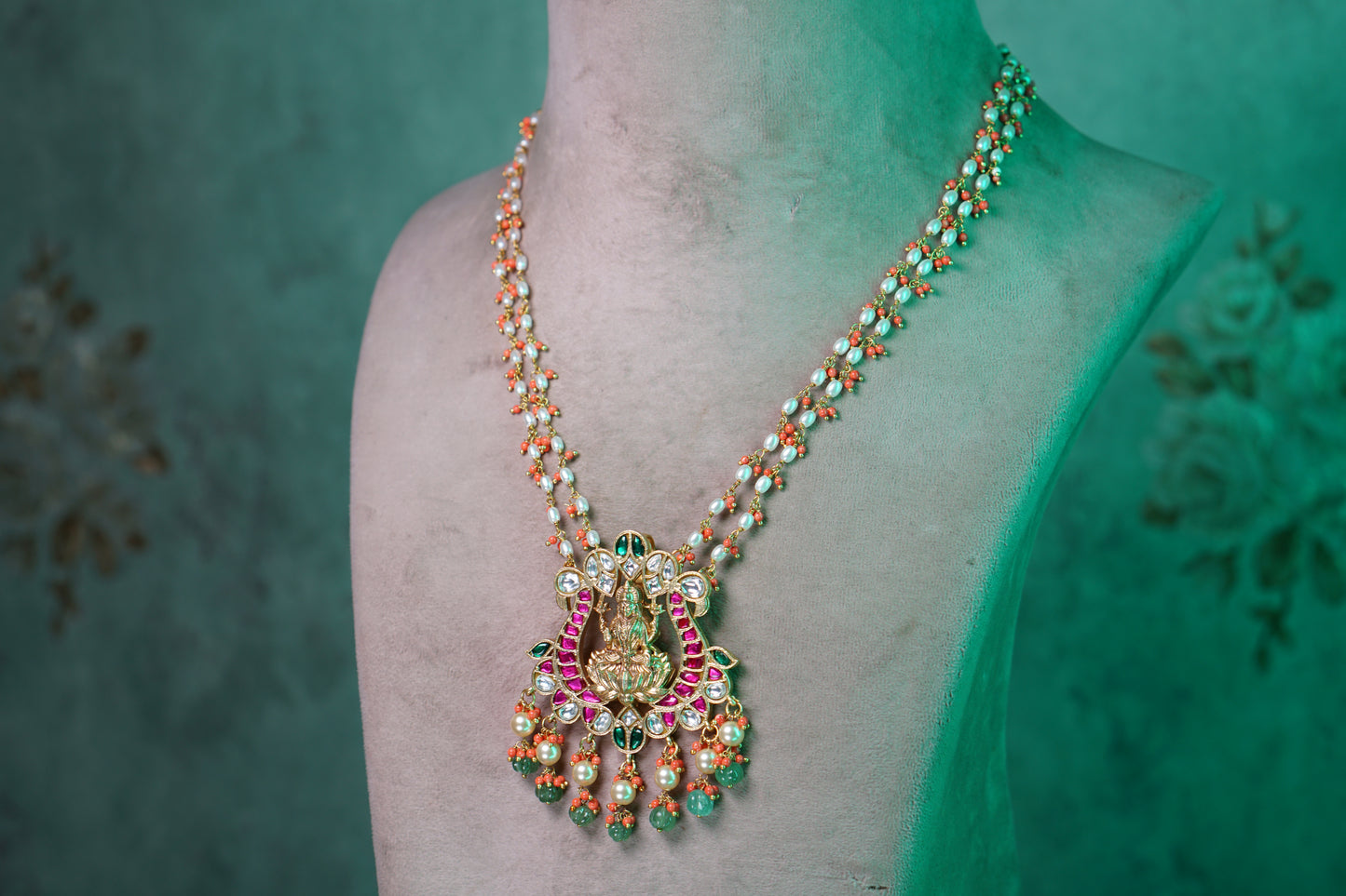 Kundan Pendant Necklace (4-8019)(K)(PREORDER)