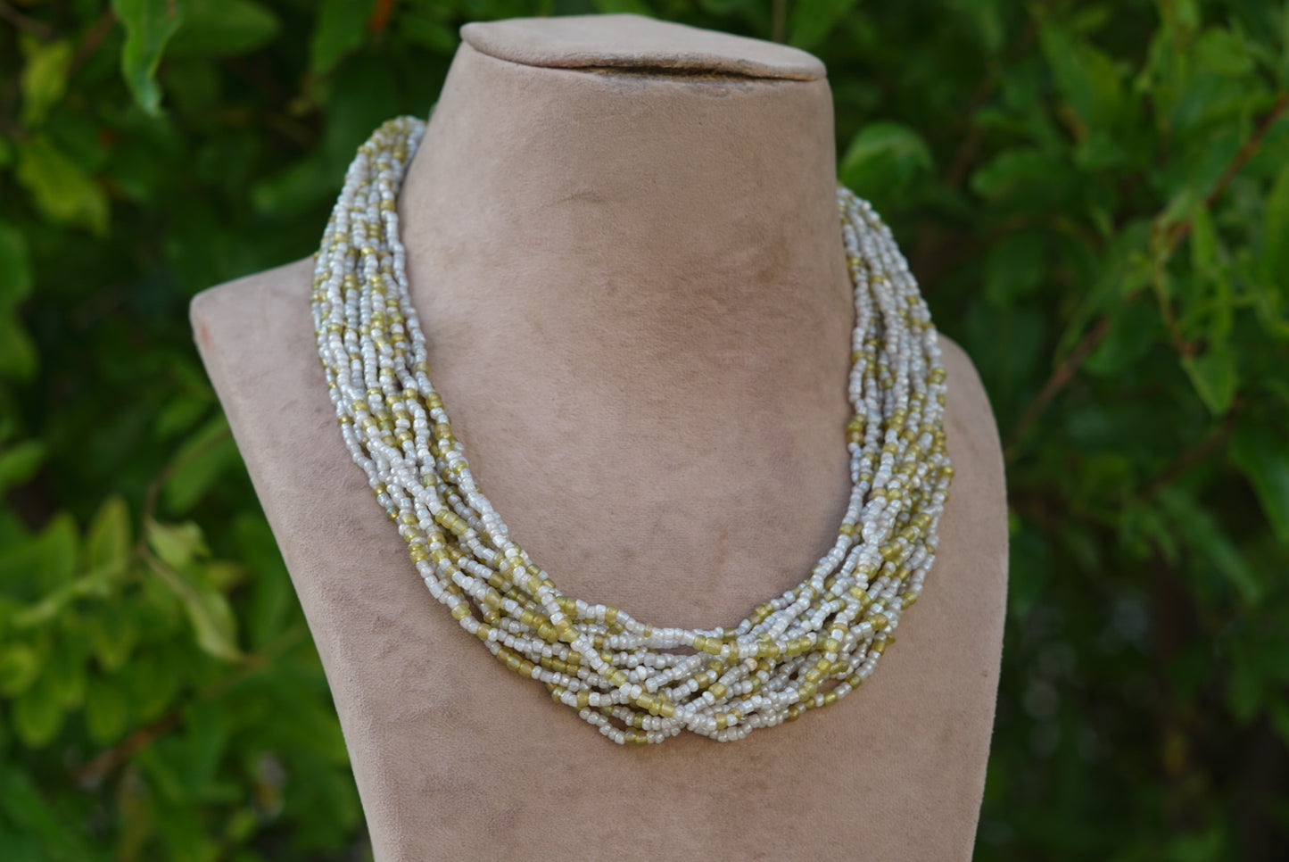 BEADS NECKLACE (4-6366)(F)