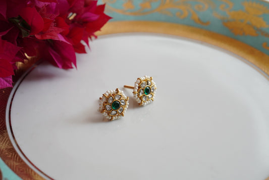 Small Kundan Studs  (1-4090)(K)(PREORDER)