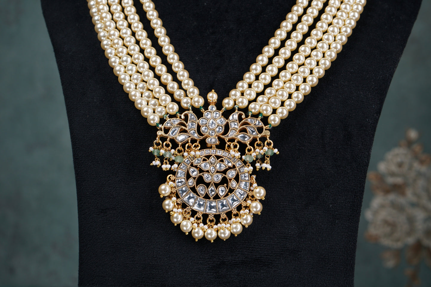 kundan pendant Necklace (4-8528)(K)