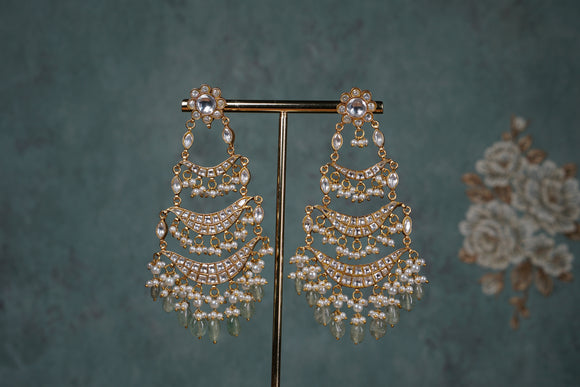 White kundan earrings(1-4689)(S)