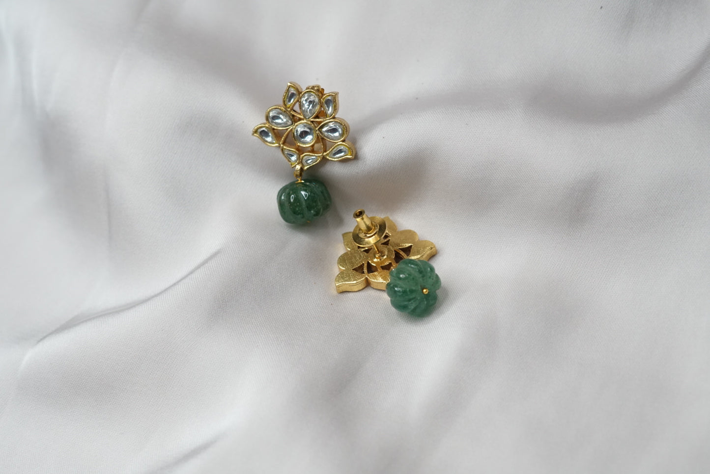 White Kundan Studs (1-2799)(R)(PREORDER)