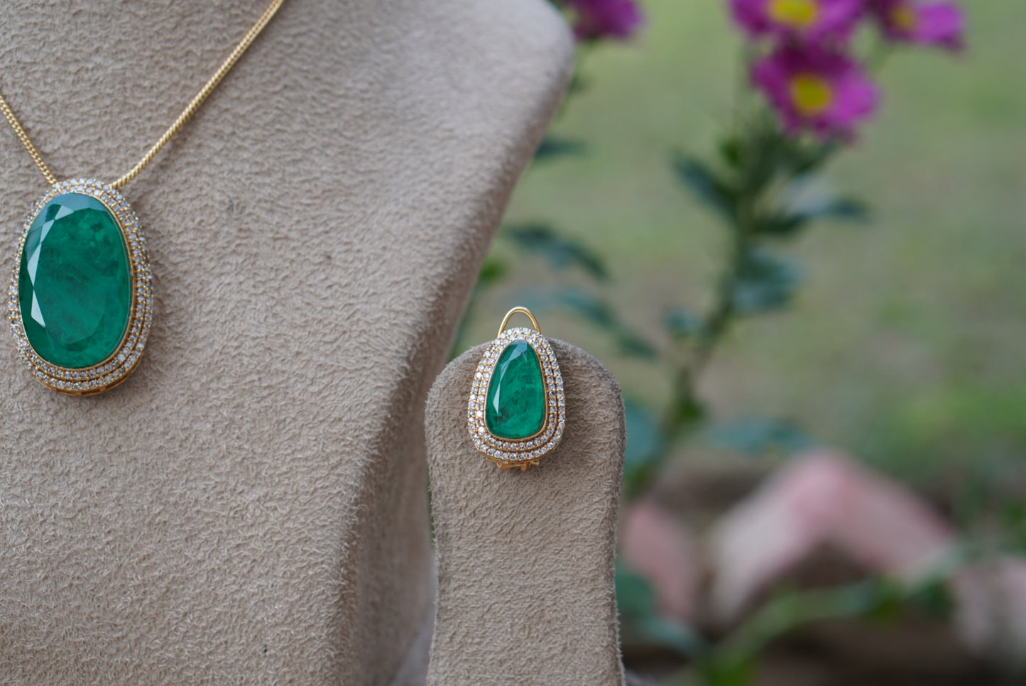 Green doublet stone Polki pendant set (4-7805) (B) - JEWELSTYLE