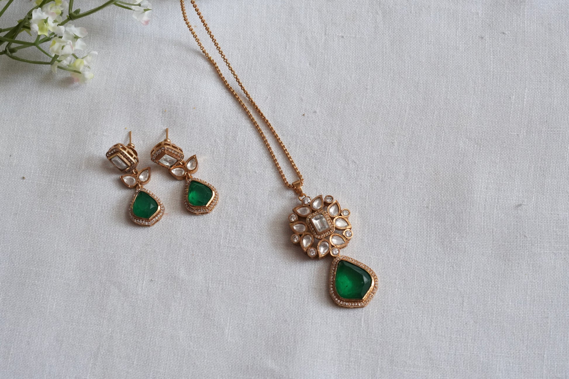 Green Stone Polki Pendant Set  (4-9032)(B) - JEWELSTYLE