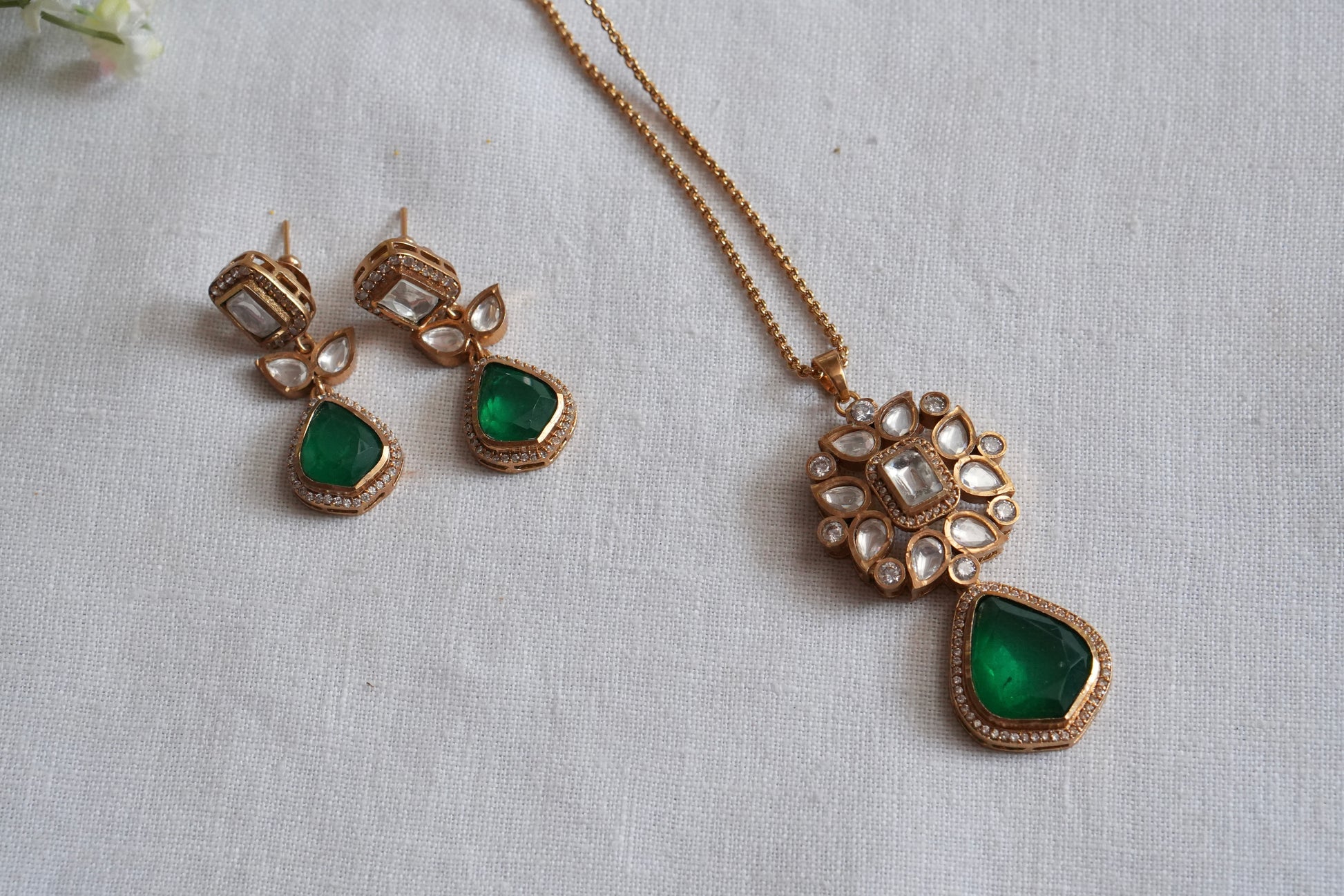 Green Stone Polki Pendant Set  (4-9032)(B) - JEWELSTYLE