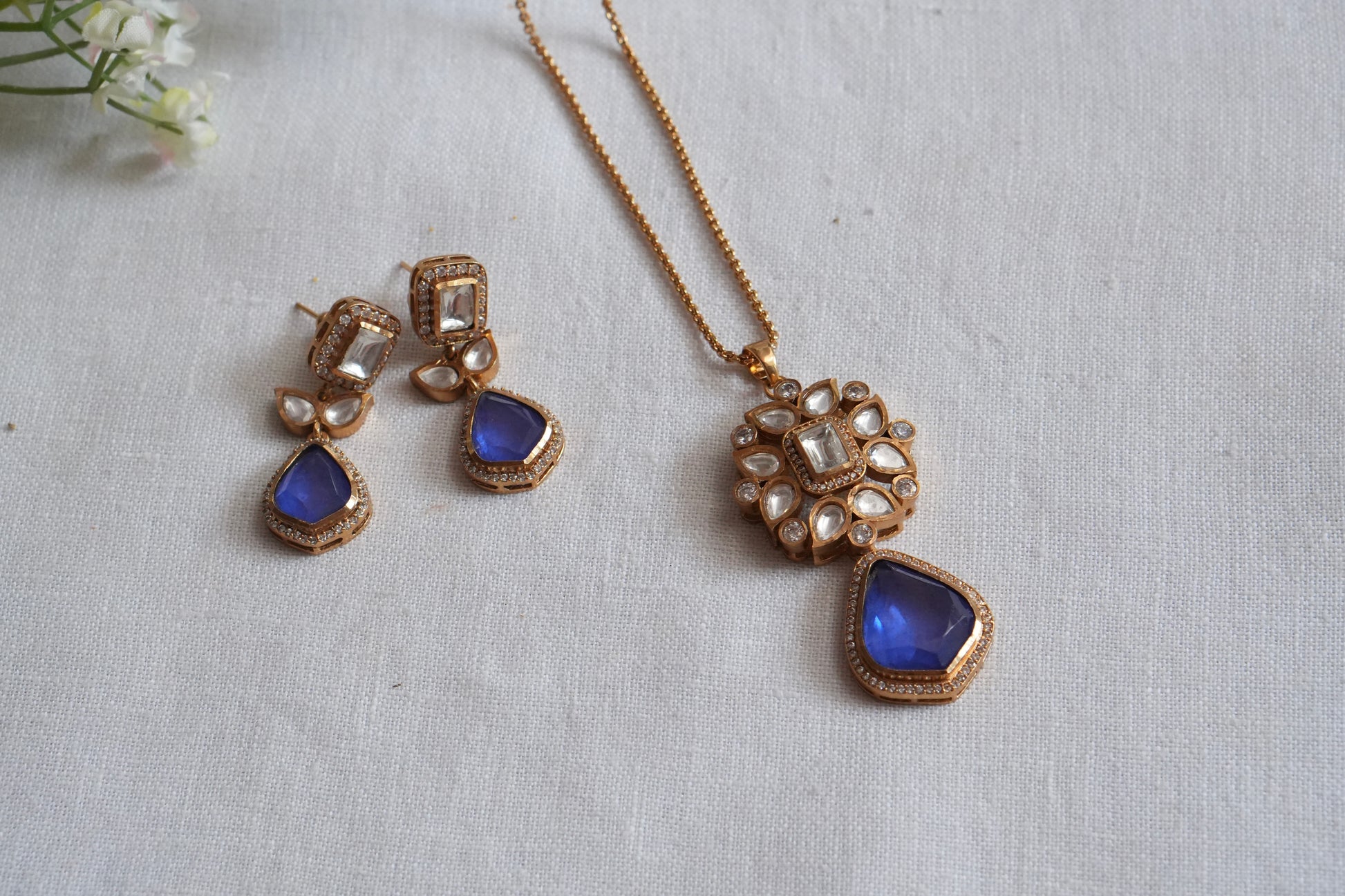 Blue Stone Polki Pendant Set  (4-9034)(B) - JEWELSTYLE