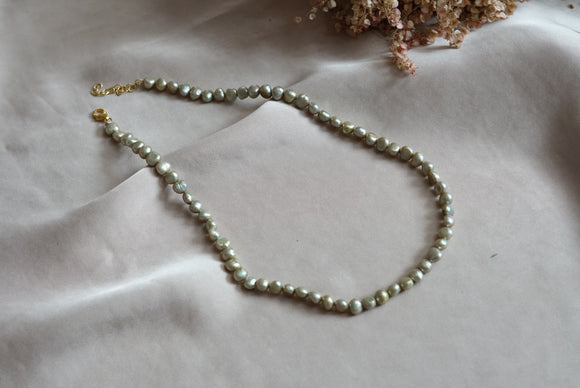 Champagne GREEN Semi-round PEARL NECKLACE (8-17)(OP)