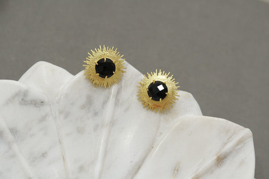 Stone earring (1-2953)(H)