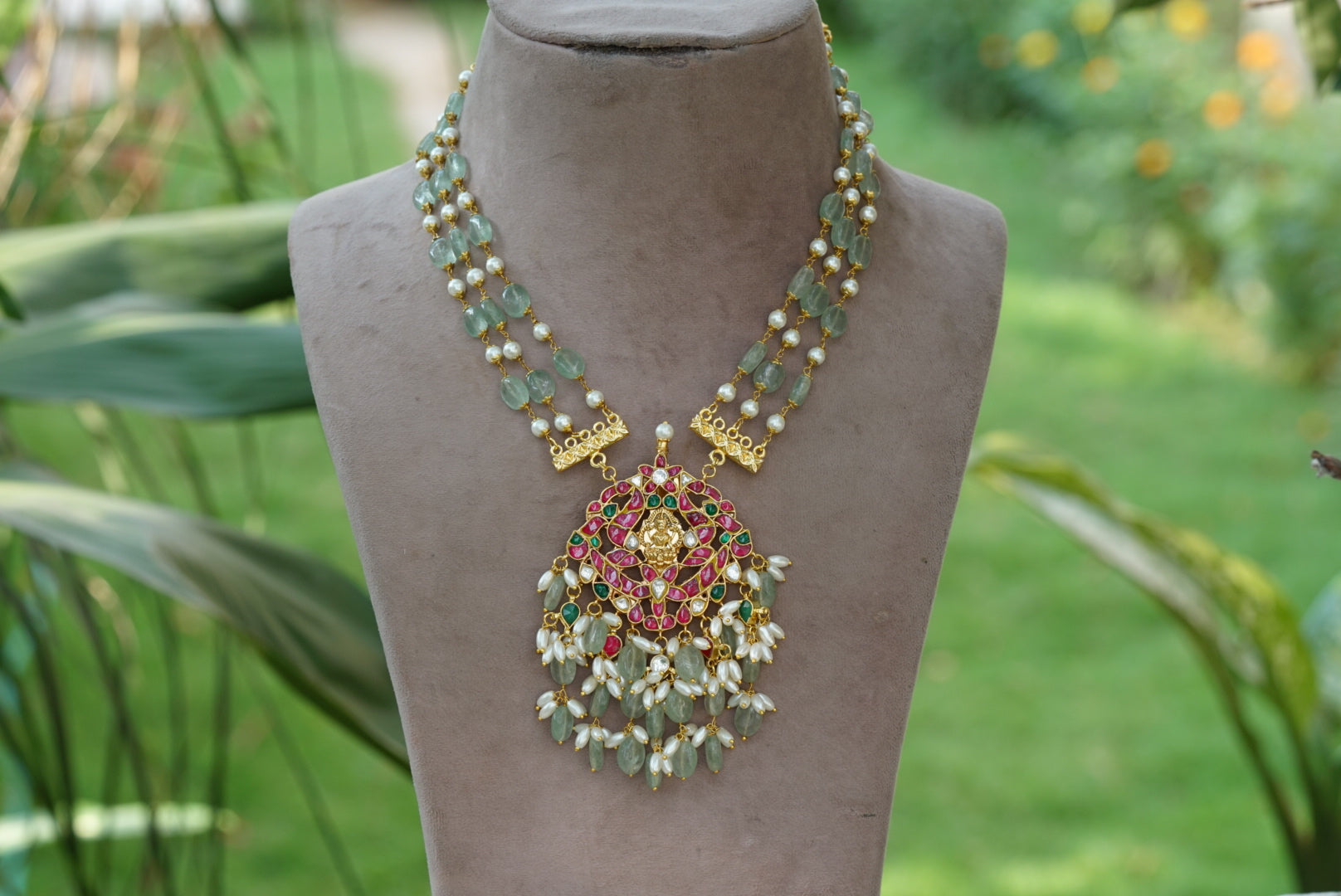 Laxmi Kundan pendant necklace (4-5462)(R) - JEWELSTYLE