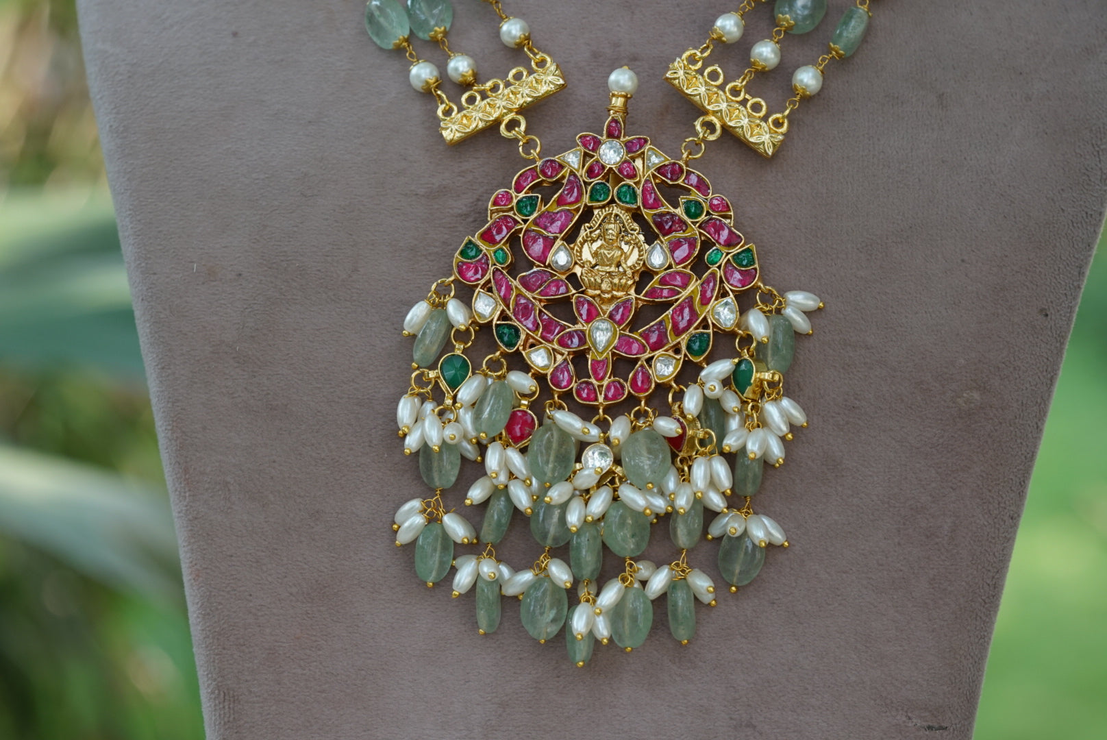 Laxmi Kundan pendant necklace (4-5462)(R) - JEWELSTYLE
