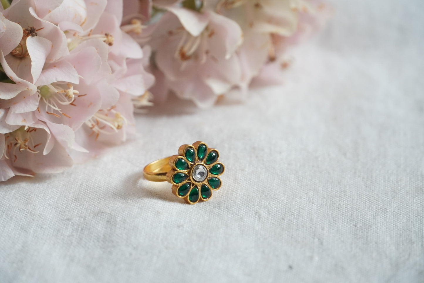 Small Kundan Ring (6-272)(AK) - JEWELSTYLE