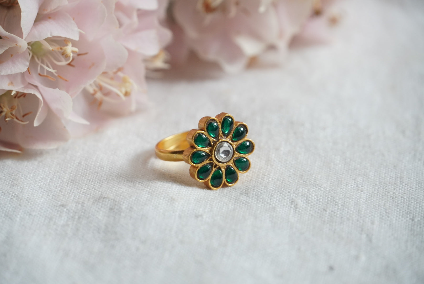 Small Kundan Ring (6-272)(AK) - JEWELSTYLE