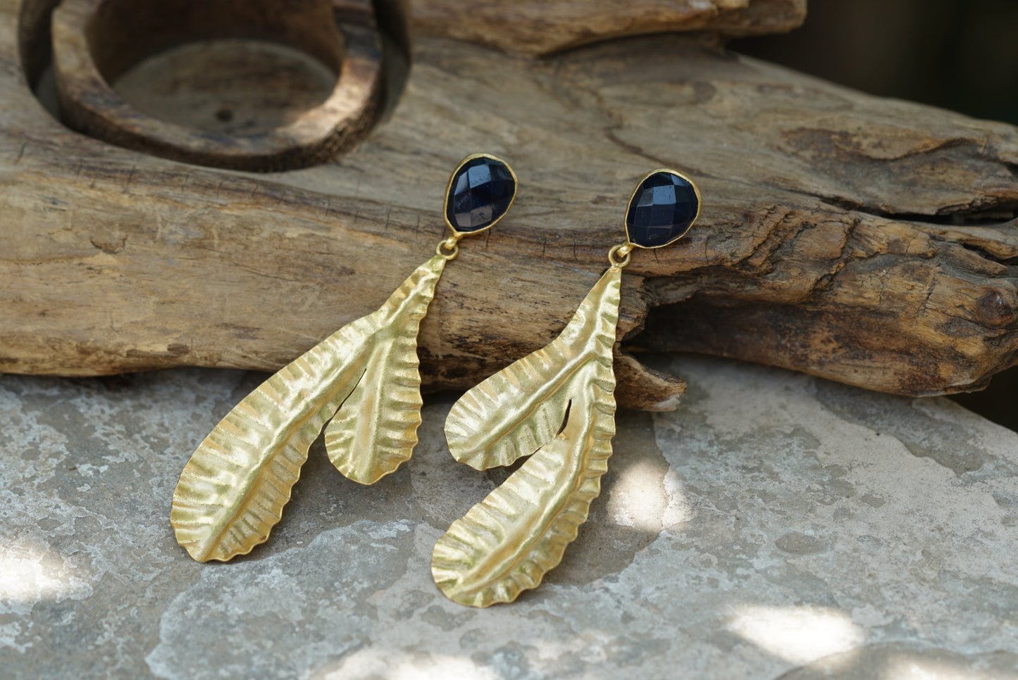 Western earring (1-3621)