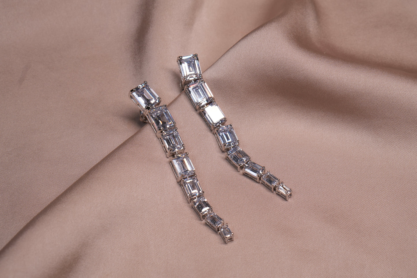AD Earrings (1-5142)(B) - JEWELSTYLE