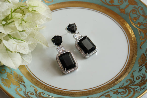 Black Stone Earring (1-4743)(B)