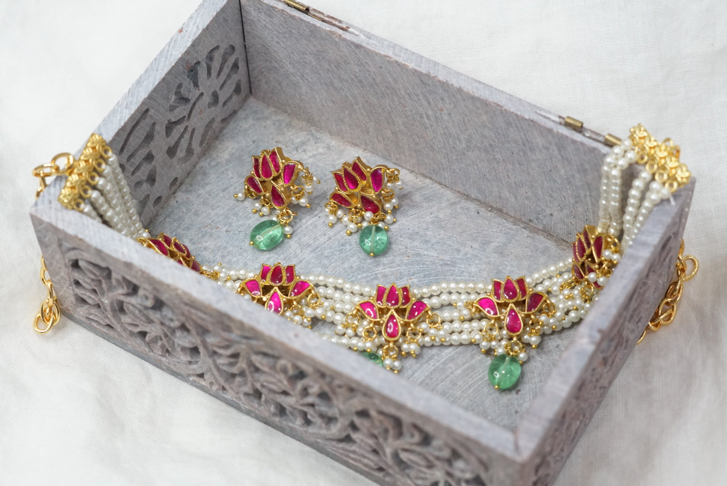 Kundan Red lotus choker set (4-6562)(R)(PREORDER)