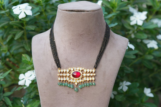 Kundan pendant black beads necklace (4-6082)(R)(PREORDER)